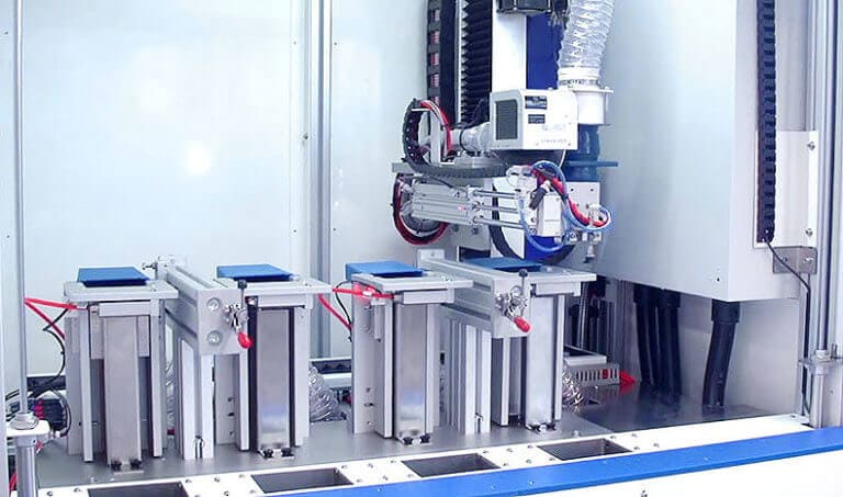 FlyLabel: The laser marker that brings order to chaos